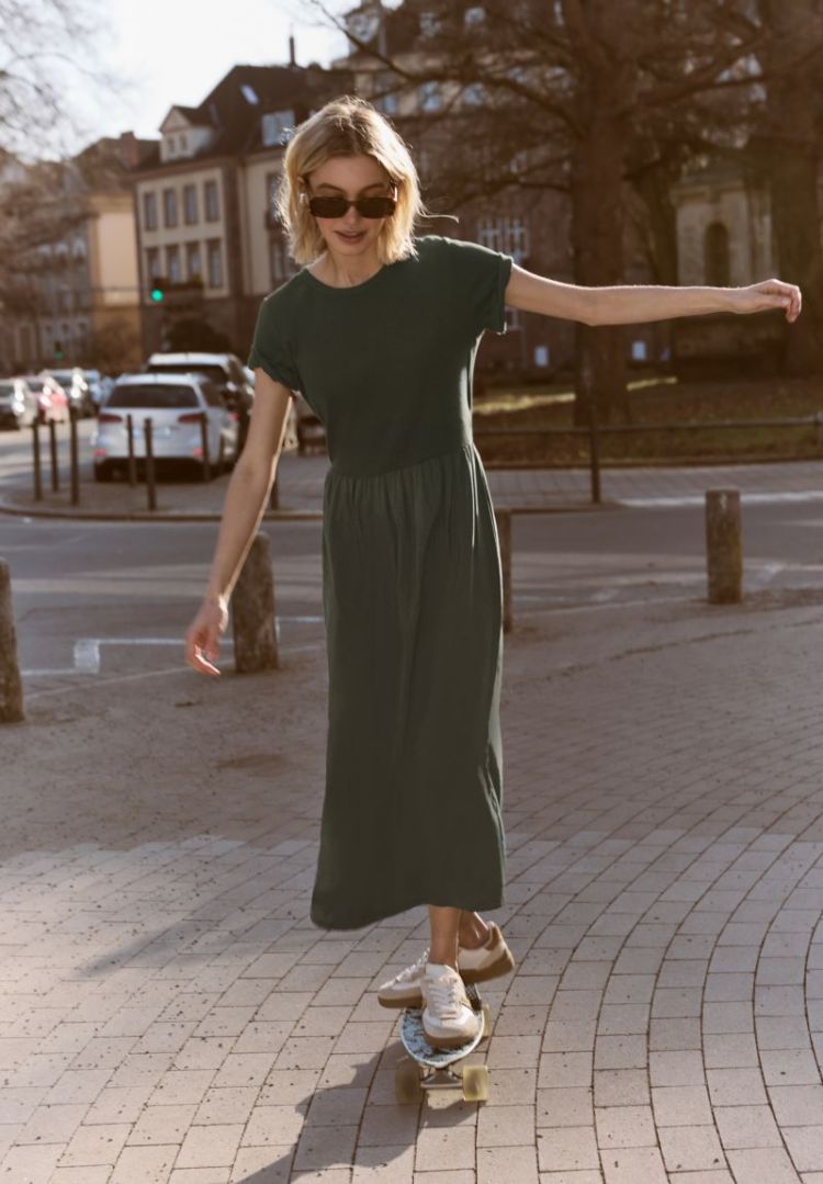  16303 oil green