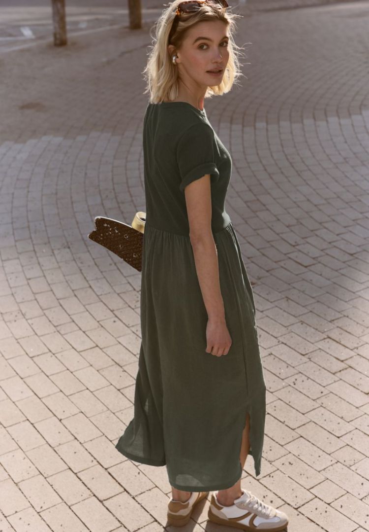  16303 oil green