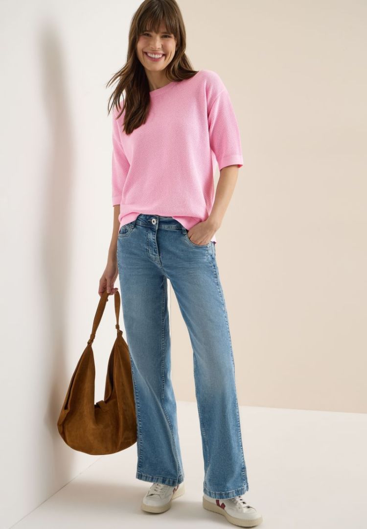 17600 light blu