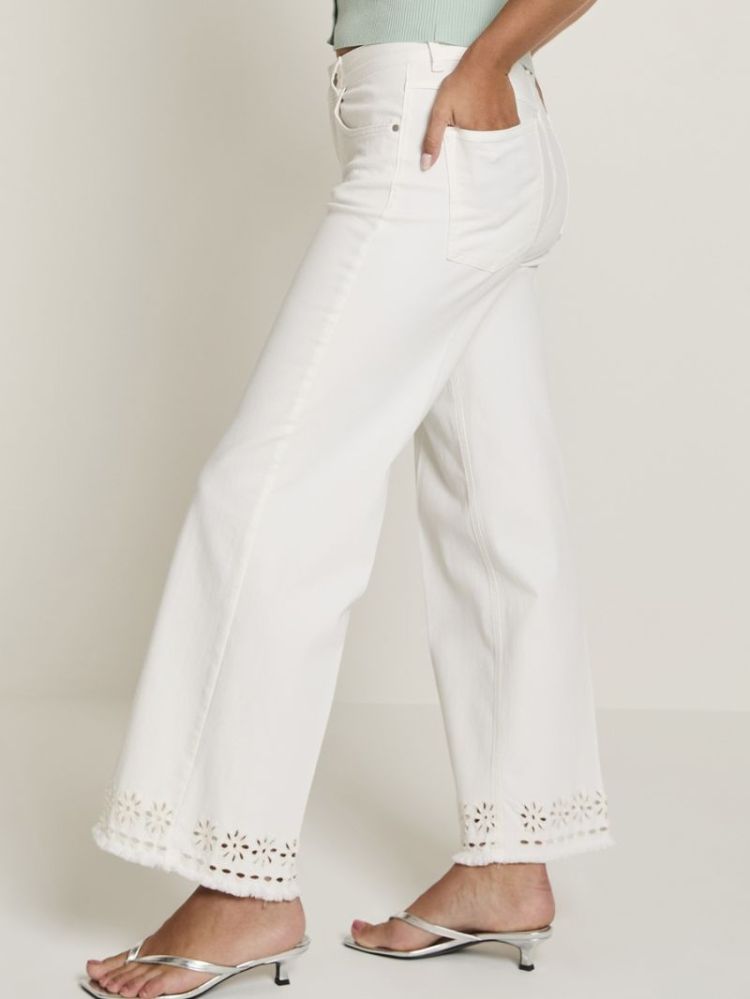  002 - White - L