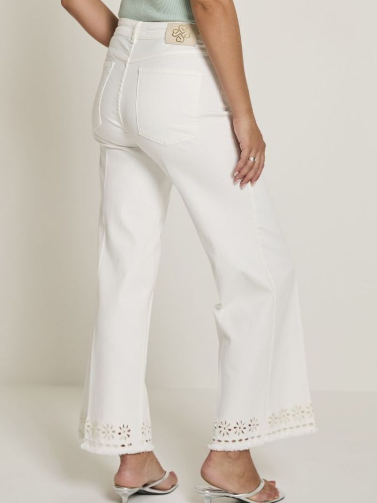  002 - White - L