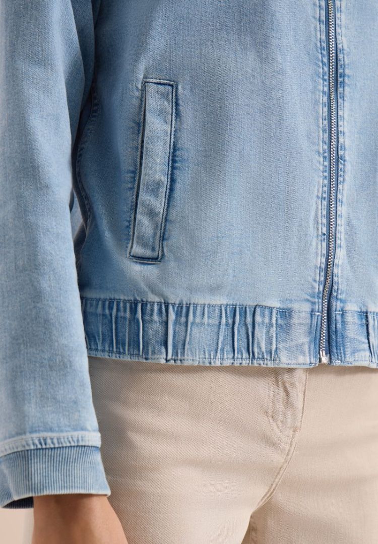  10349 light blu