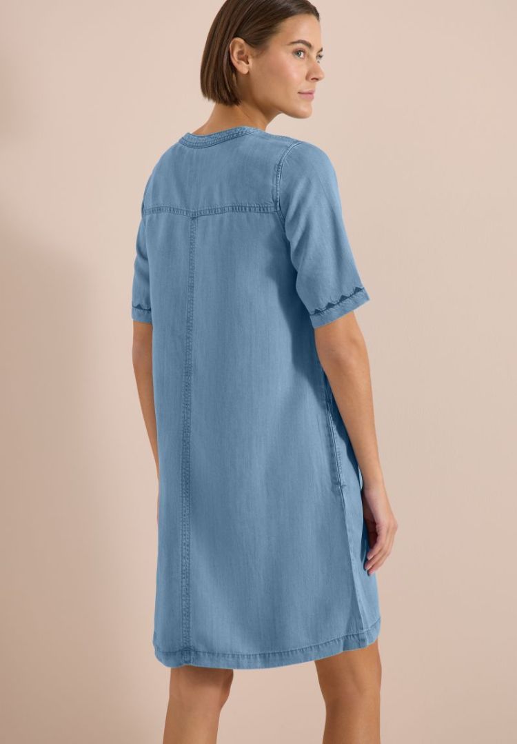  15925 light blu