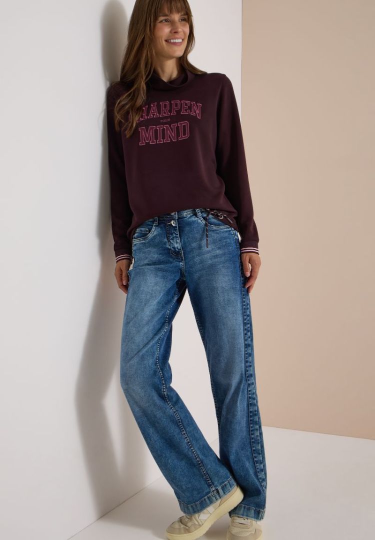  37749 berry red