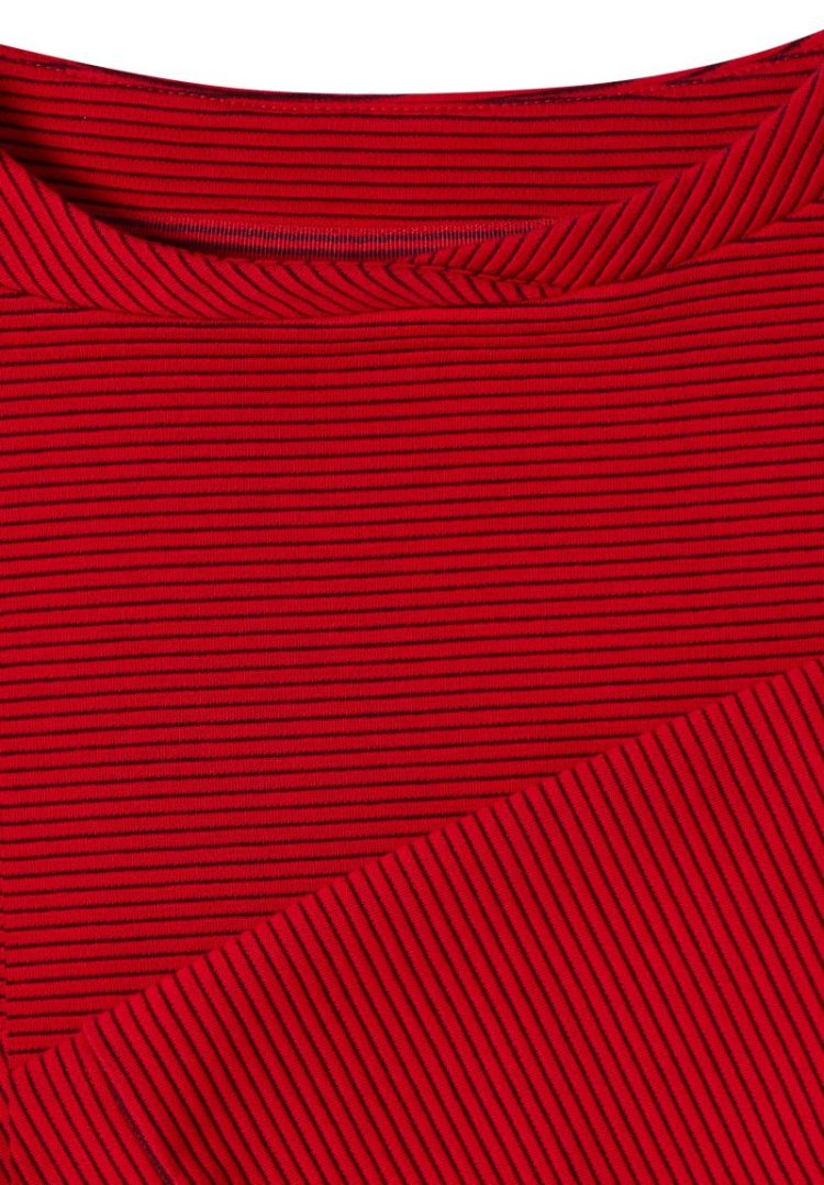  27902 flame red